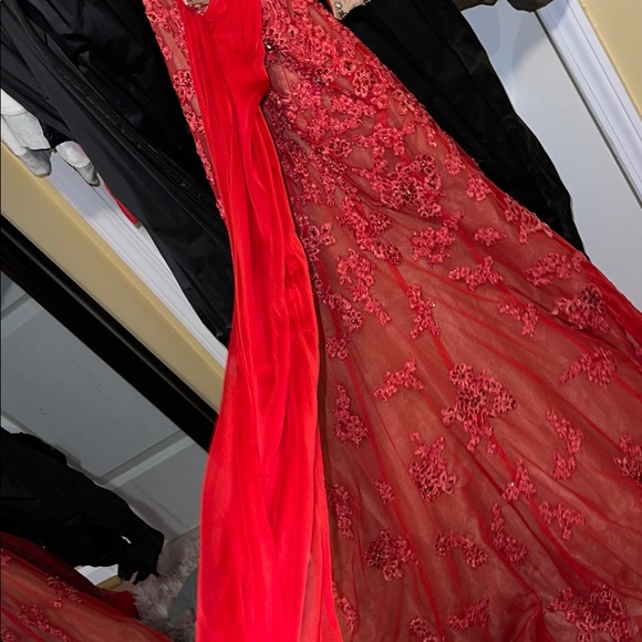 Sherri Hill Formal Gown - Picture 8 of 11